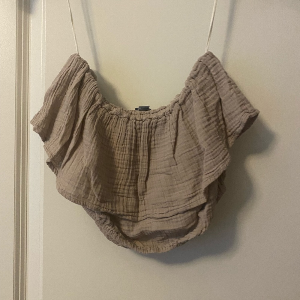 Aerie crop XS